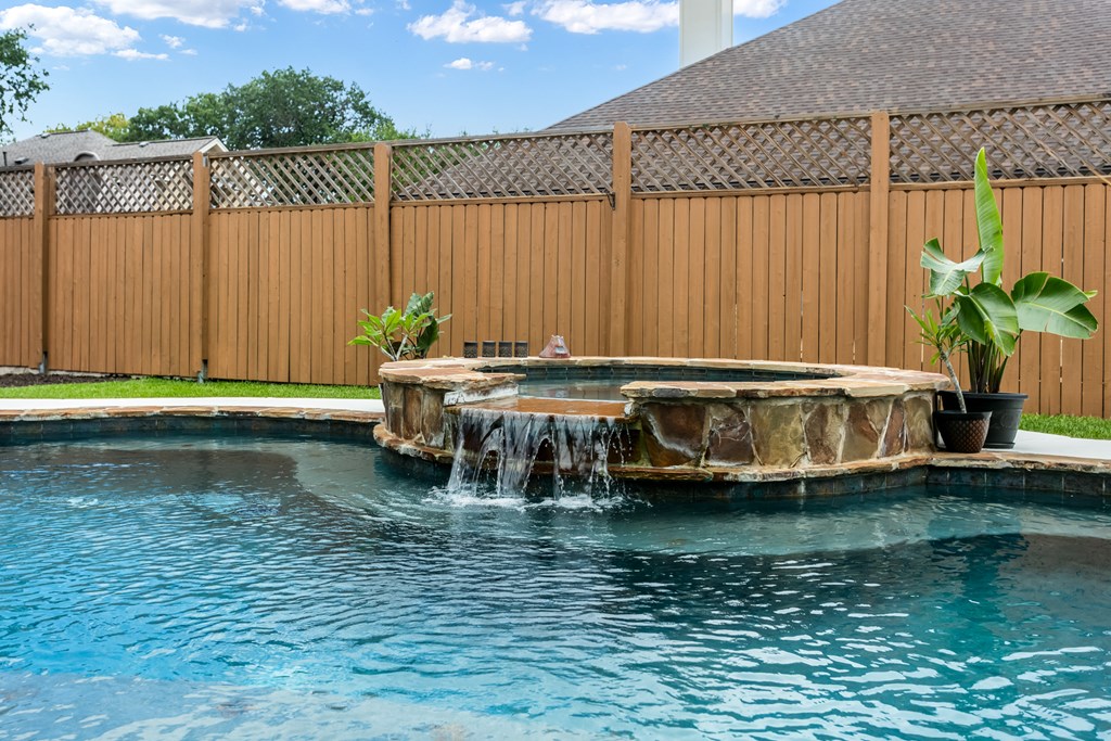 2148 Amberstone photo 11