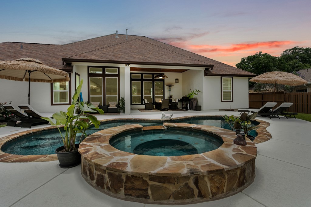 2148 Amberstone photo 5