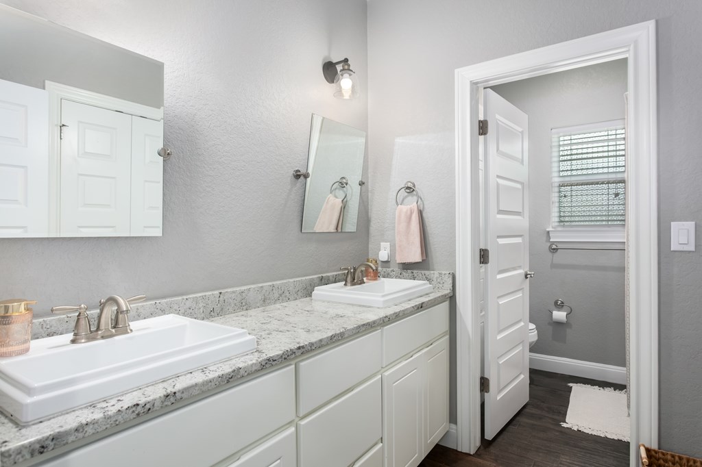 2148 Amberstone photo 10
