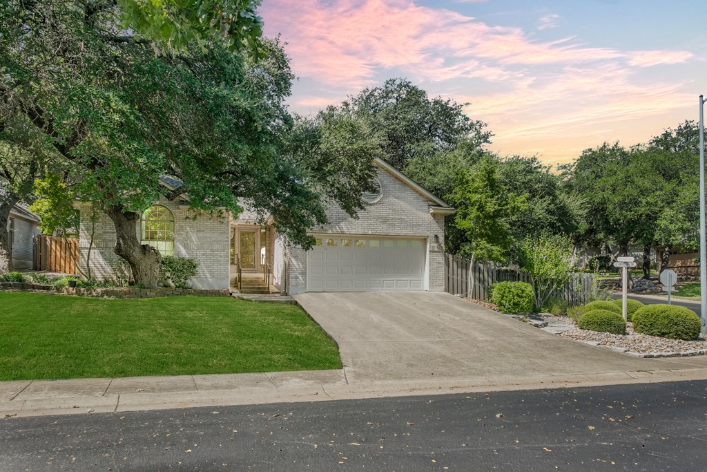 201 E Creekview Dr photo 18