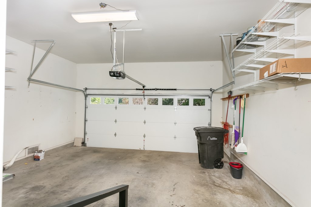 201 E Creekview Dr photo 20
