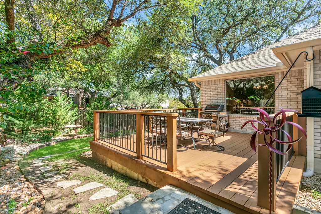 201 E Creekview Dr photo 3