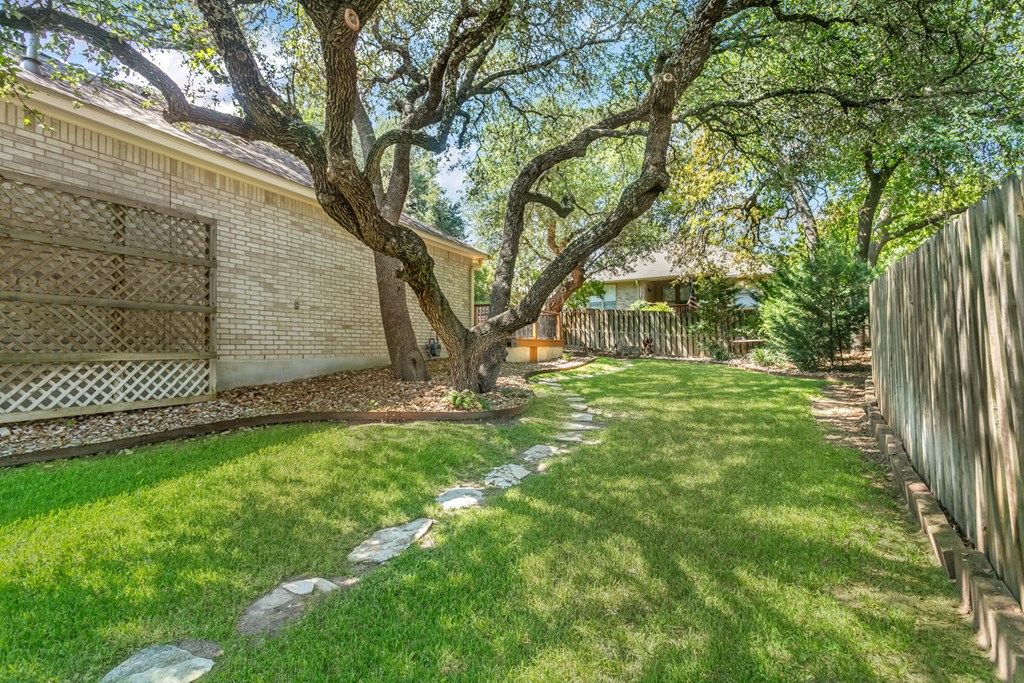 201 E Creekview Dr photo 6