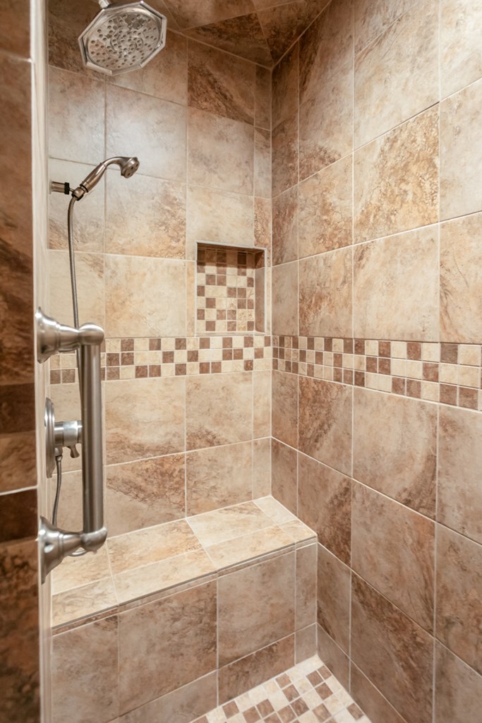 201 E Creekview Dr photo 9
