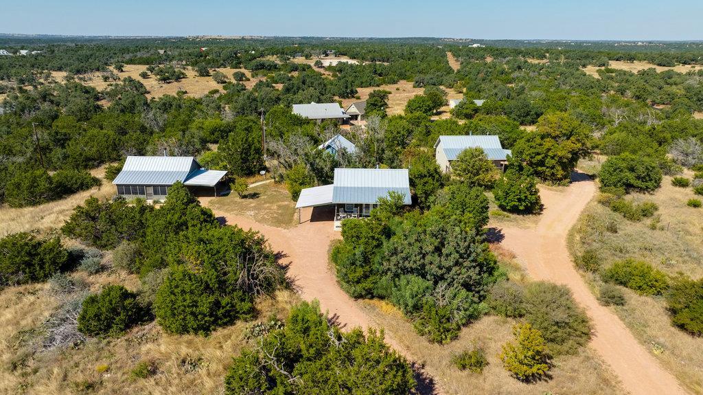 9848 W US Hwy 290 photo 17