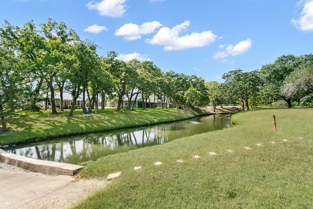 121 Winding Oak Dr photo 13