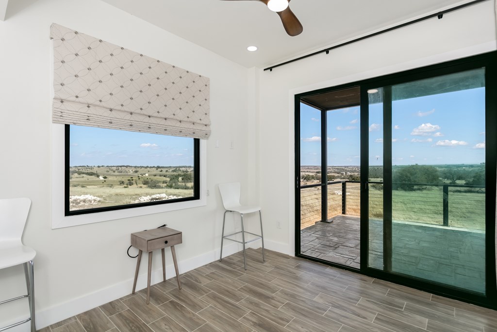 300 Junker Hill Dr photo 12