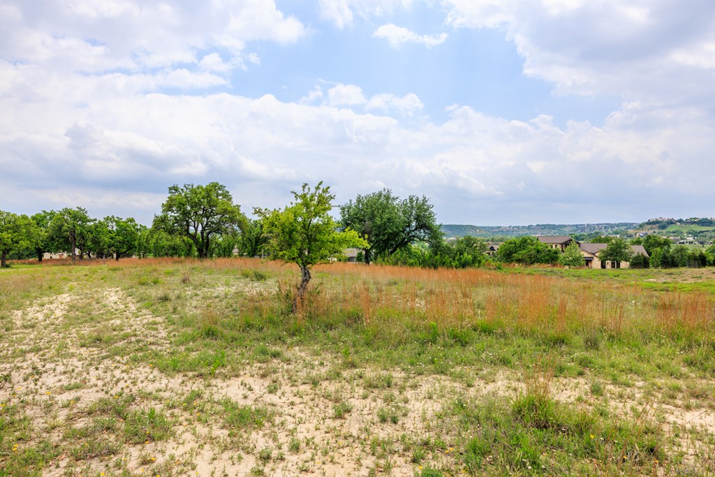 529 Hagee Drive photo 2