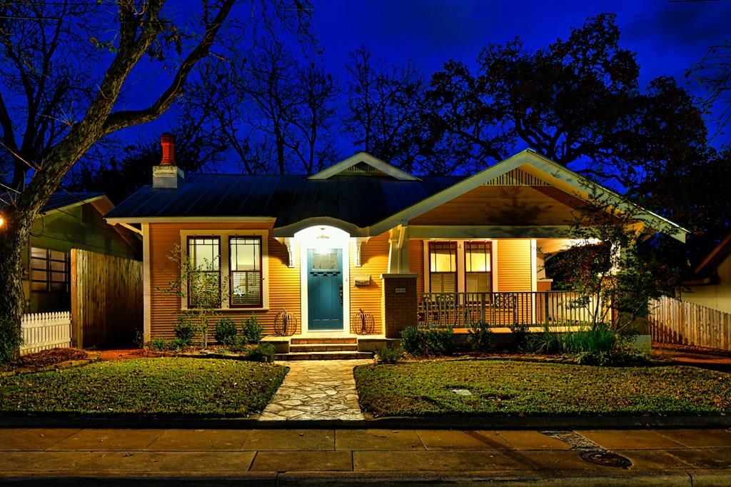Sold by Savannah Sikes: 403 N Adams St, Fredericksburg TX