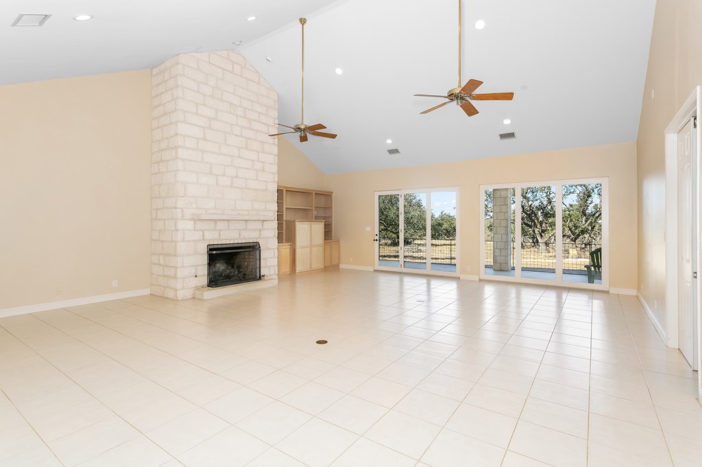 20400 FM 2093 photo 23