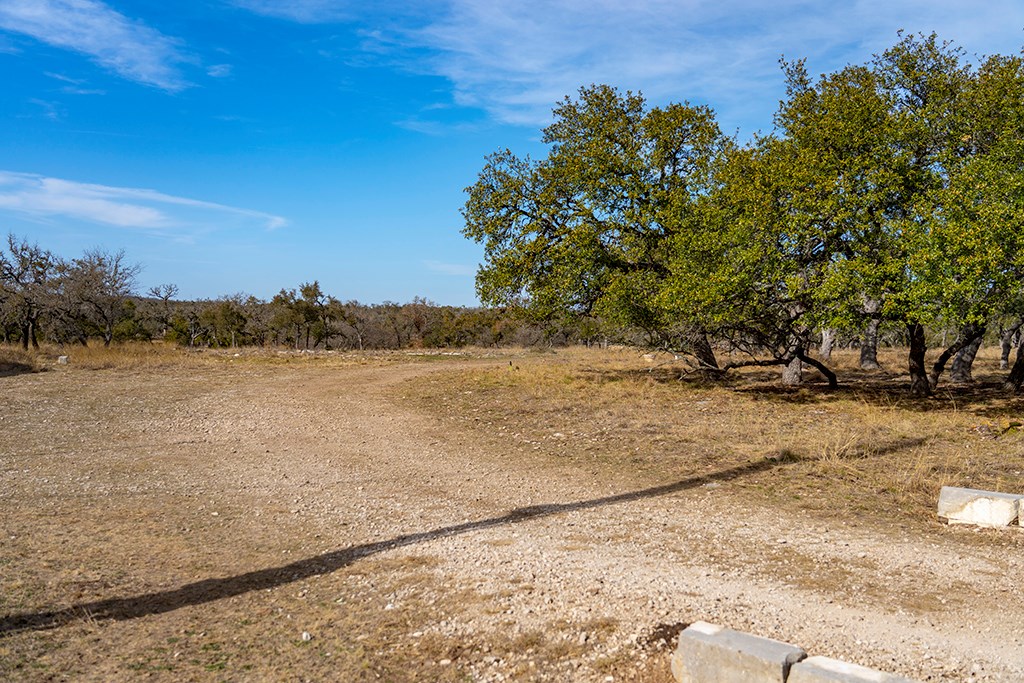 20400 FM 2093 photo 9