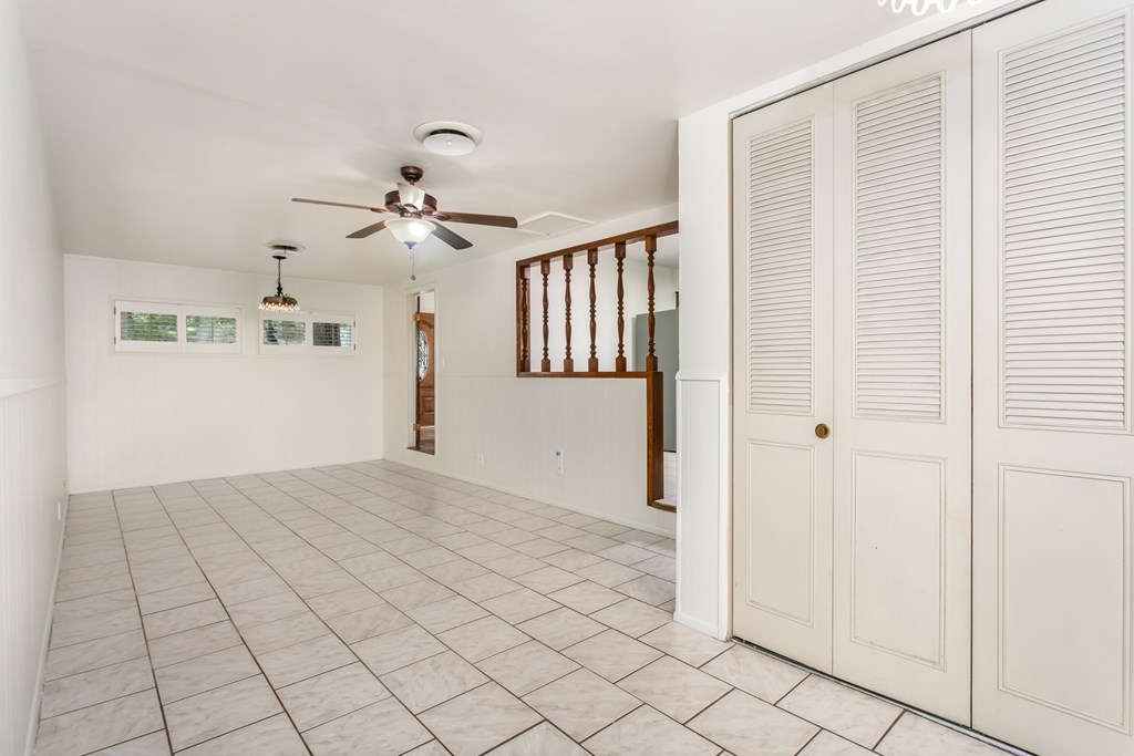 111 Beverly Dr photo 19