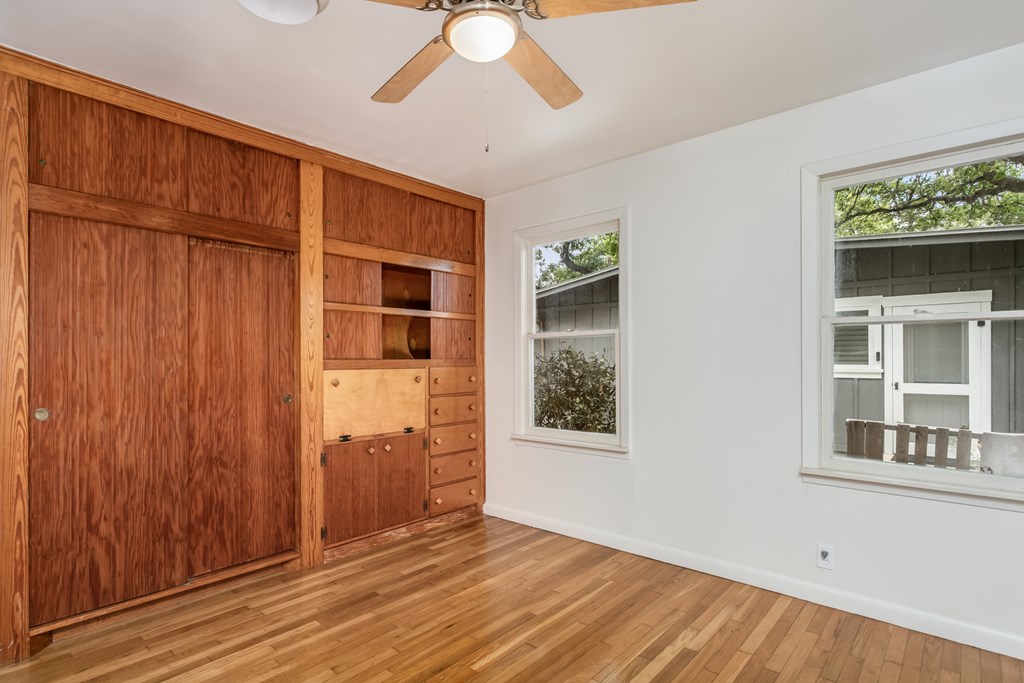 111 Beverly Dr photo 21