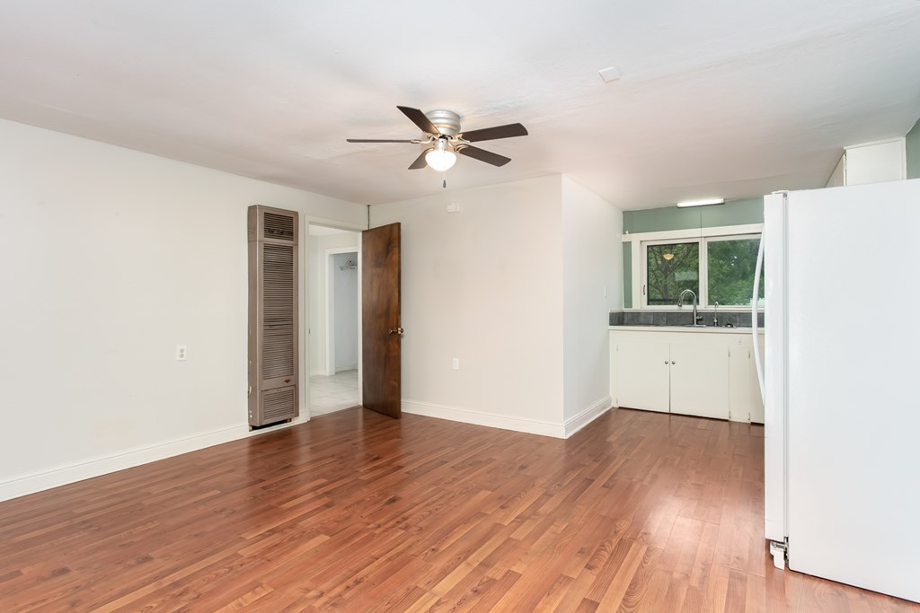 111 Beverly Dr photo 7