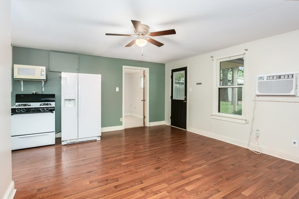 111 Beverly Dr photo 8