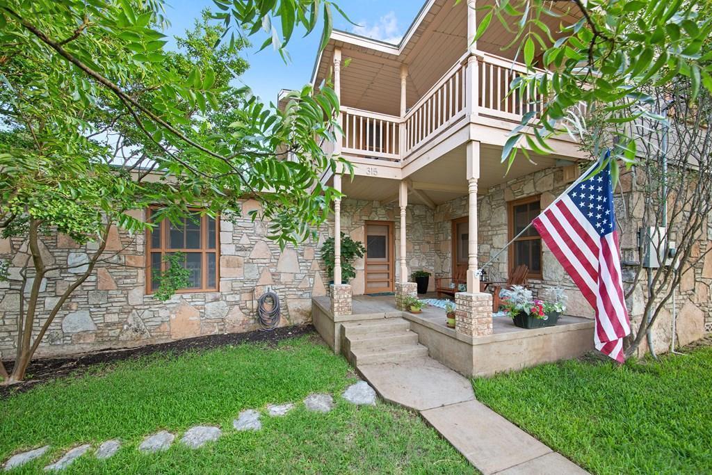Sold by Savannah Sikes: 315 W Live Oak St, Fredericksburg TX
