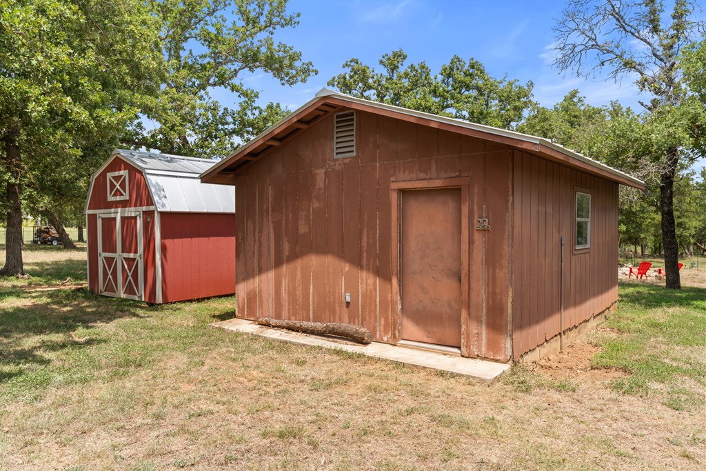 111 Wilderness Dr photo 17