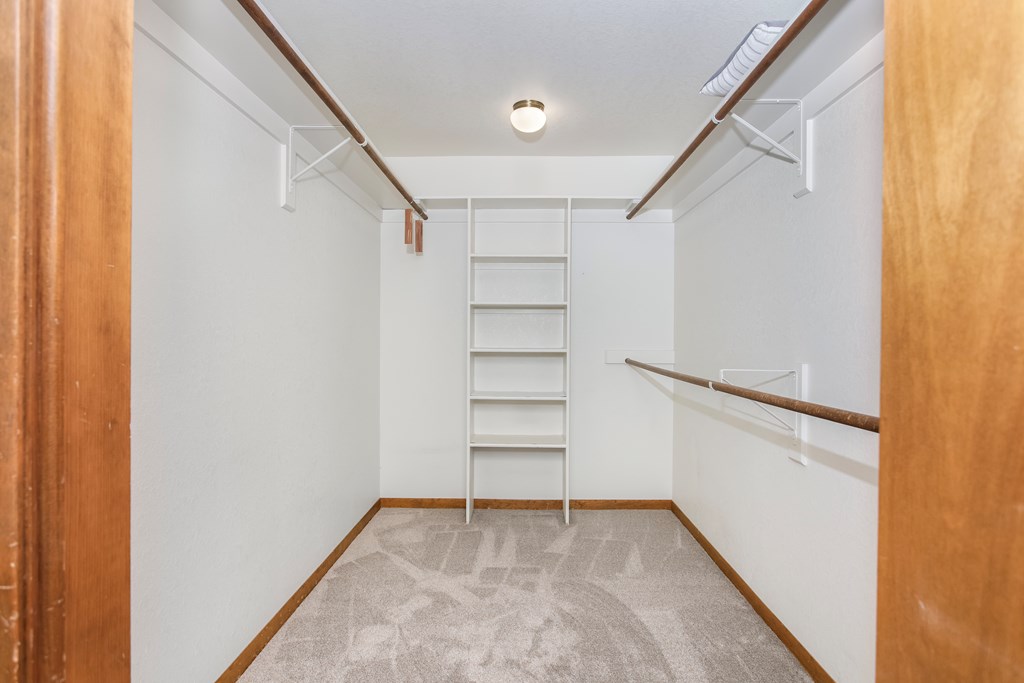 301 W Hackberry St photo 13