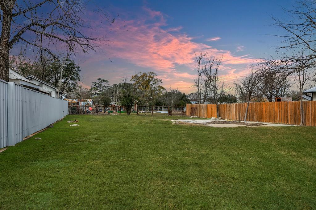 Sold by Savannah Sikes: TBD-Lindner Ave Lindner Ave, Comfort TX