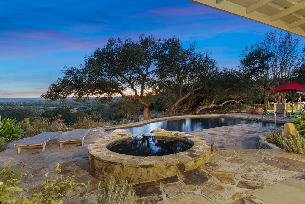Sold by Savannah Sikes: 193 W Ledge Stone Dr, Fredericksburg TX