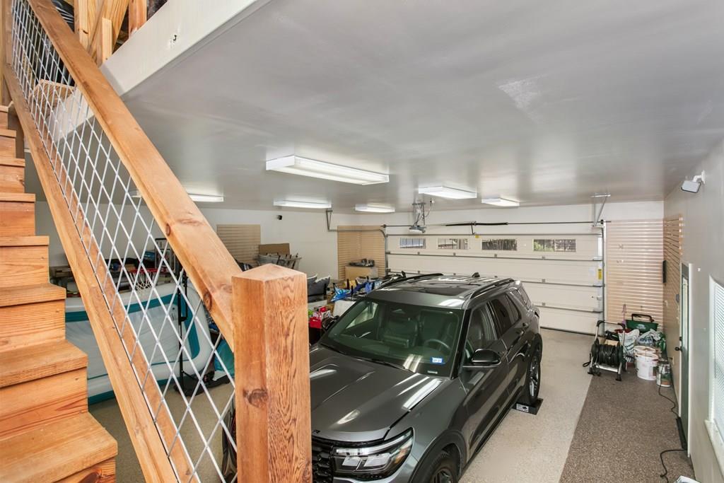 404 N Pecan St photo 6