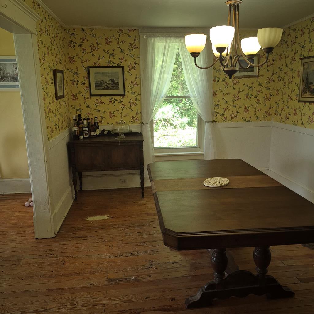 Dining room for additional photo 7