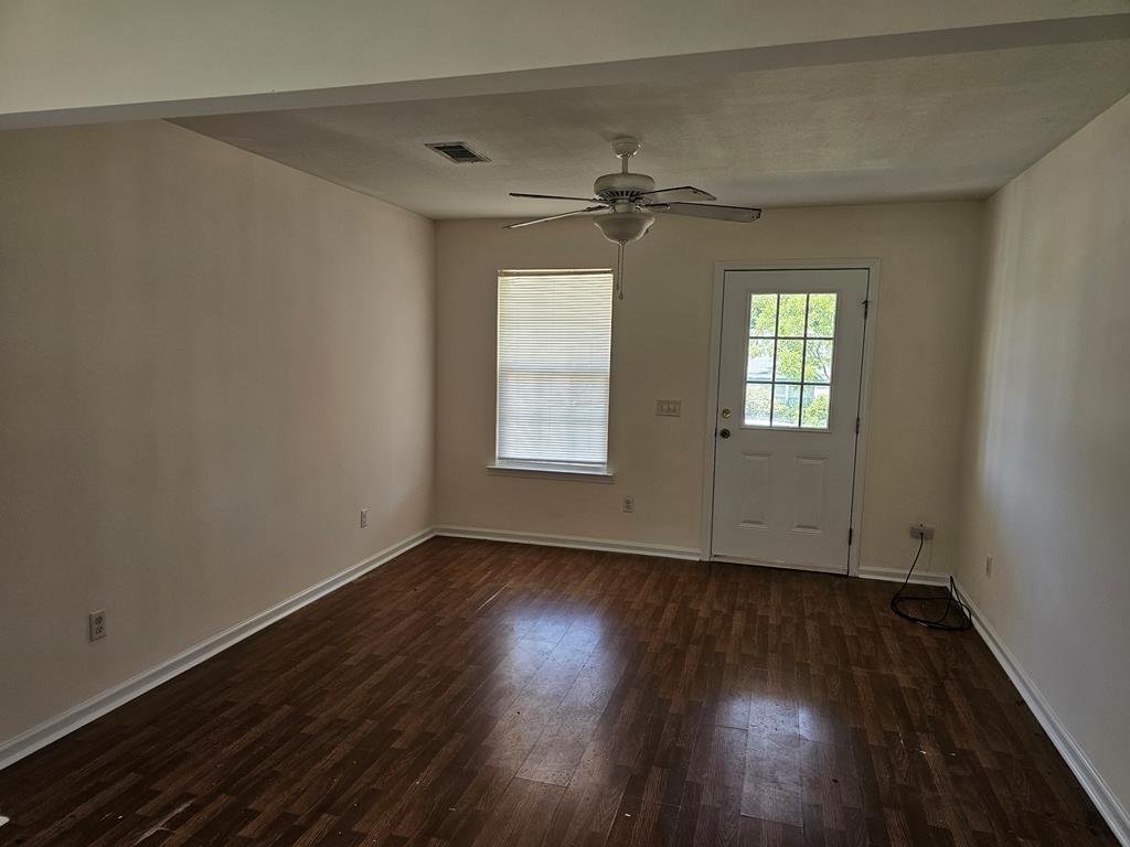 Slide for listing number 27614