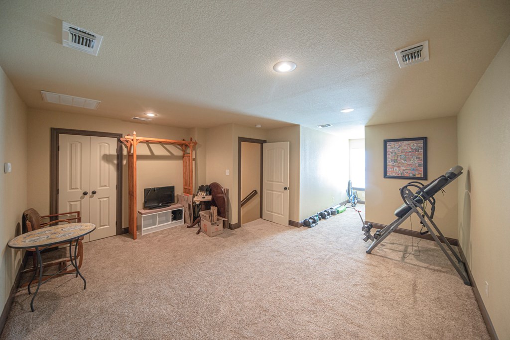 Slide for listing number 135070