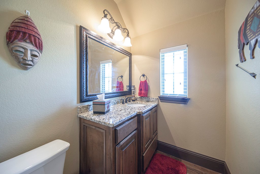 Slide for listing number 135070