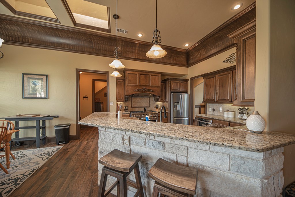 Slide for listing number 135070