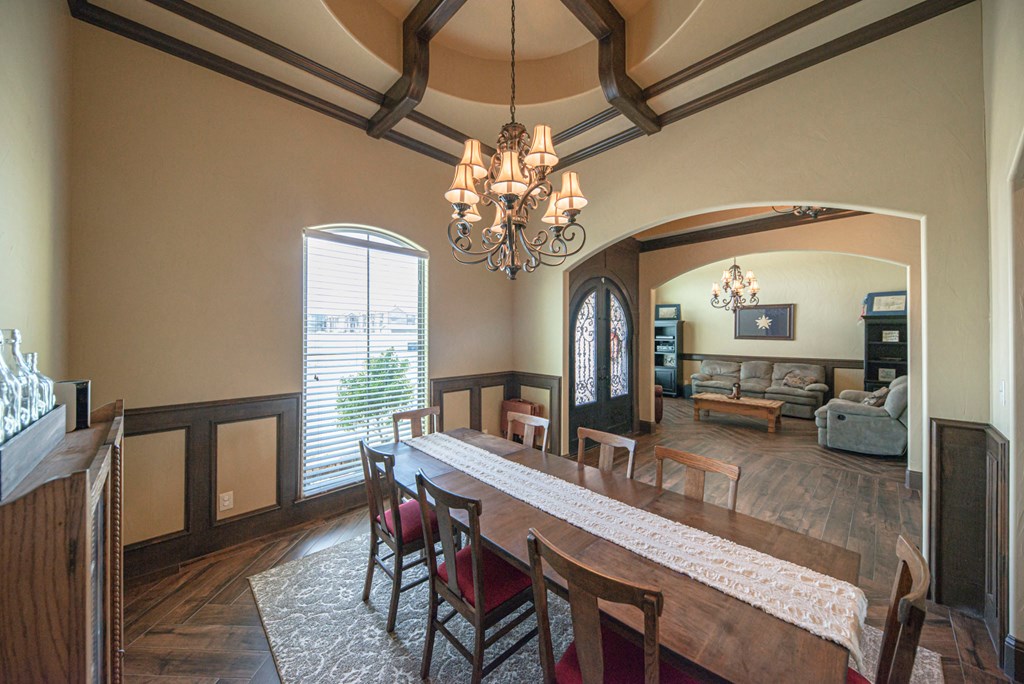 Slide for listing number 135070