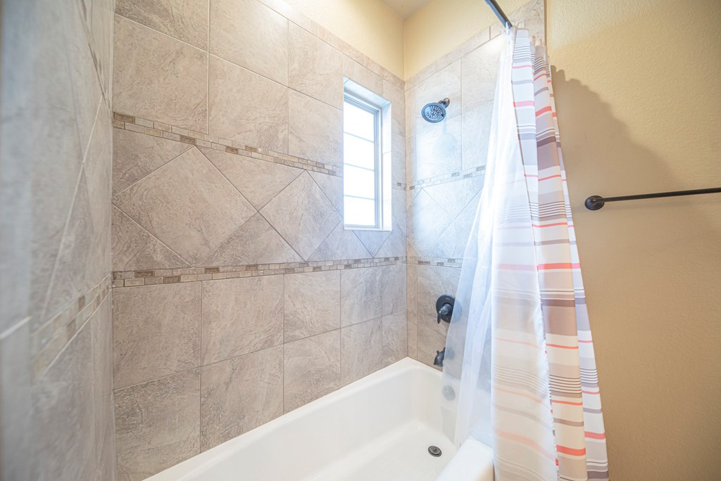 Slide for listing number 135070
