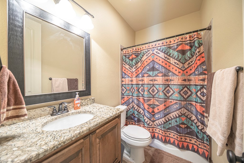 Slide for listing number 135070
