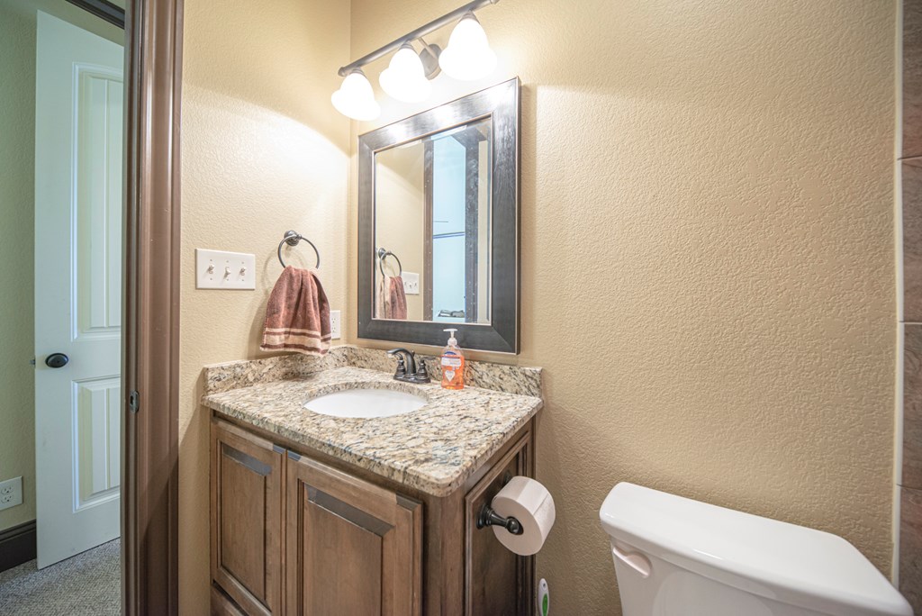 Slide for listing number 135070