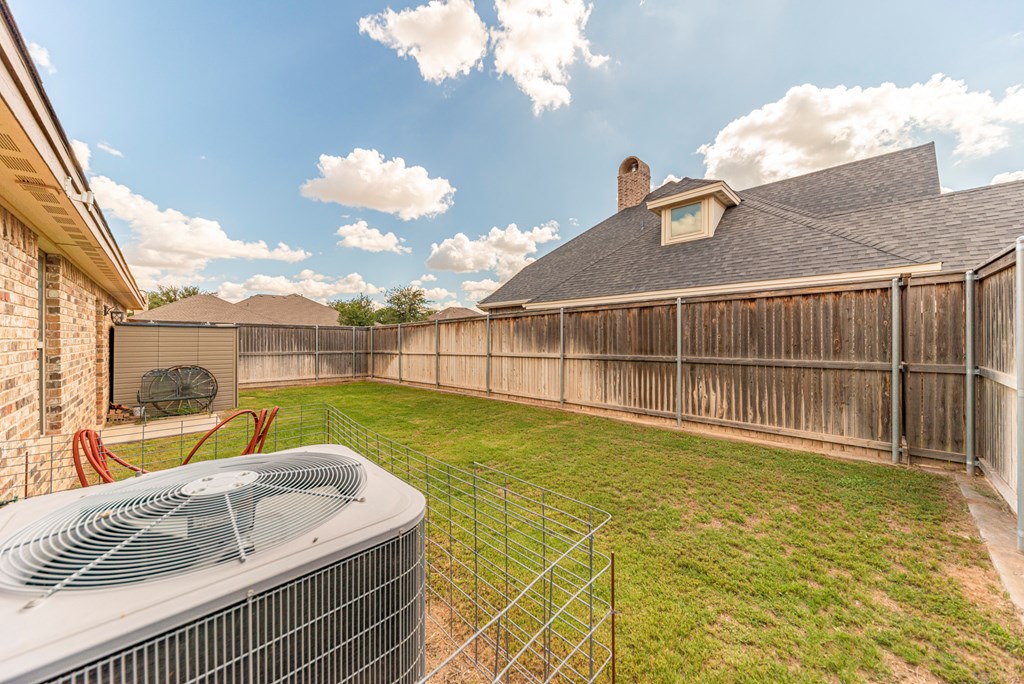 Slide for listing number 135070