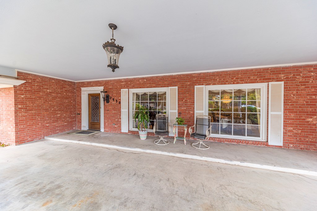 Slide for listing number 138580