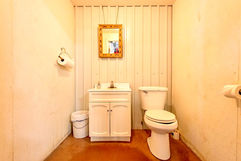 Slide for listing number 141880