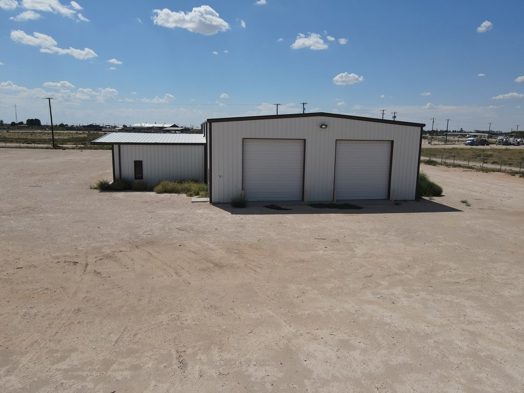 Slide for listing number 158990