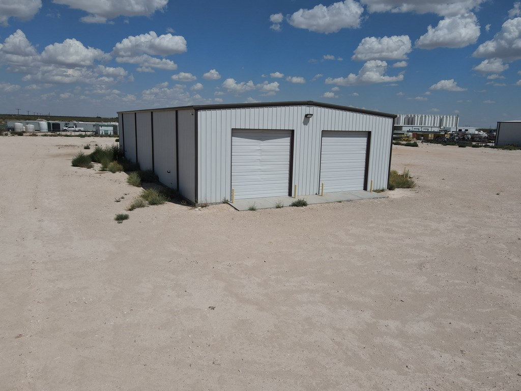 Slide for listing number 158990