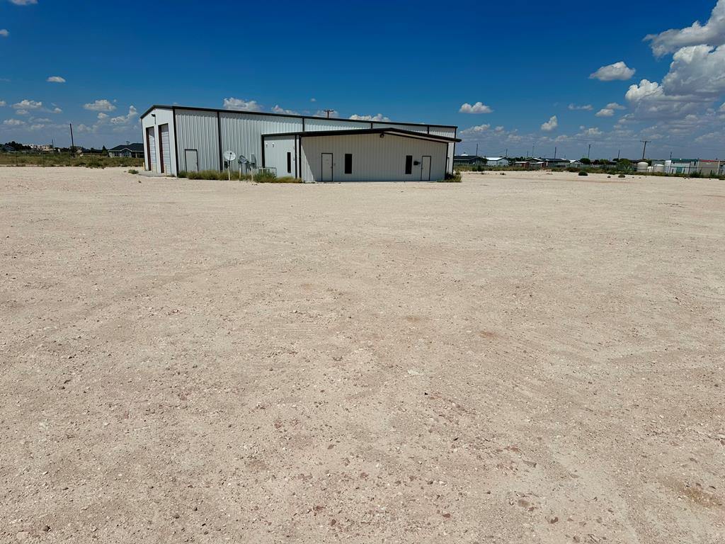 Slide for listing number 158990