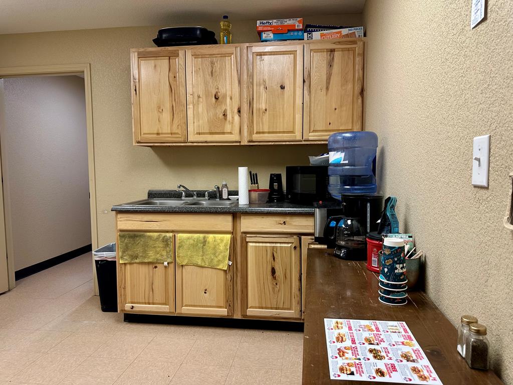 Slide for listing number 161200