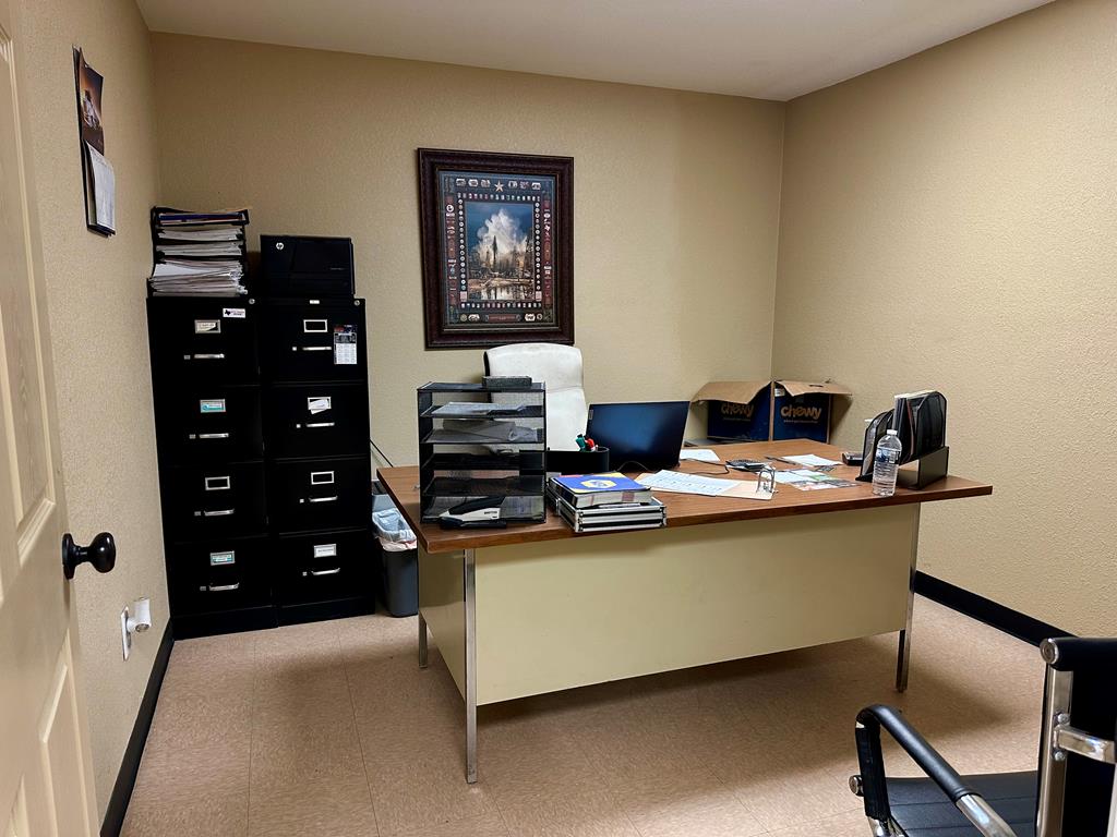 Slide for listing number 161200