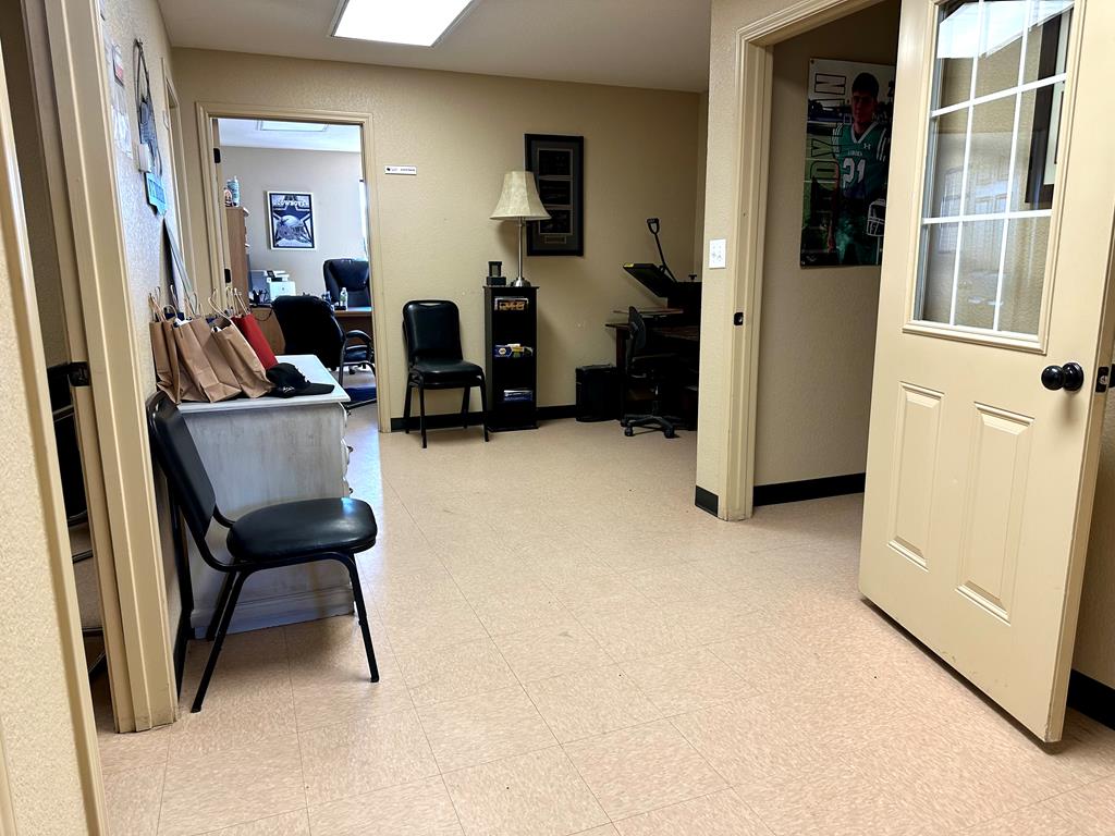 Slide for listing number 161200