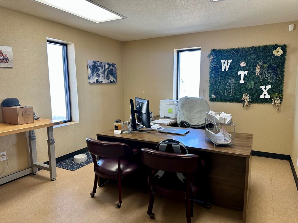 Slide for listing number 161200