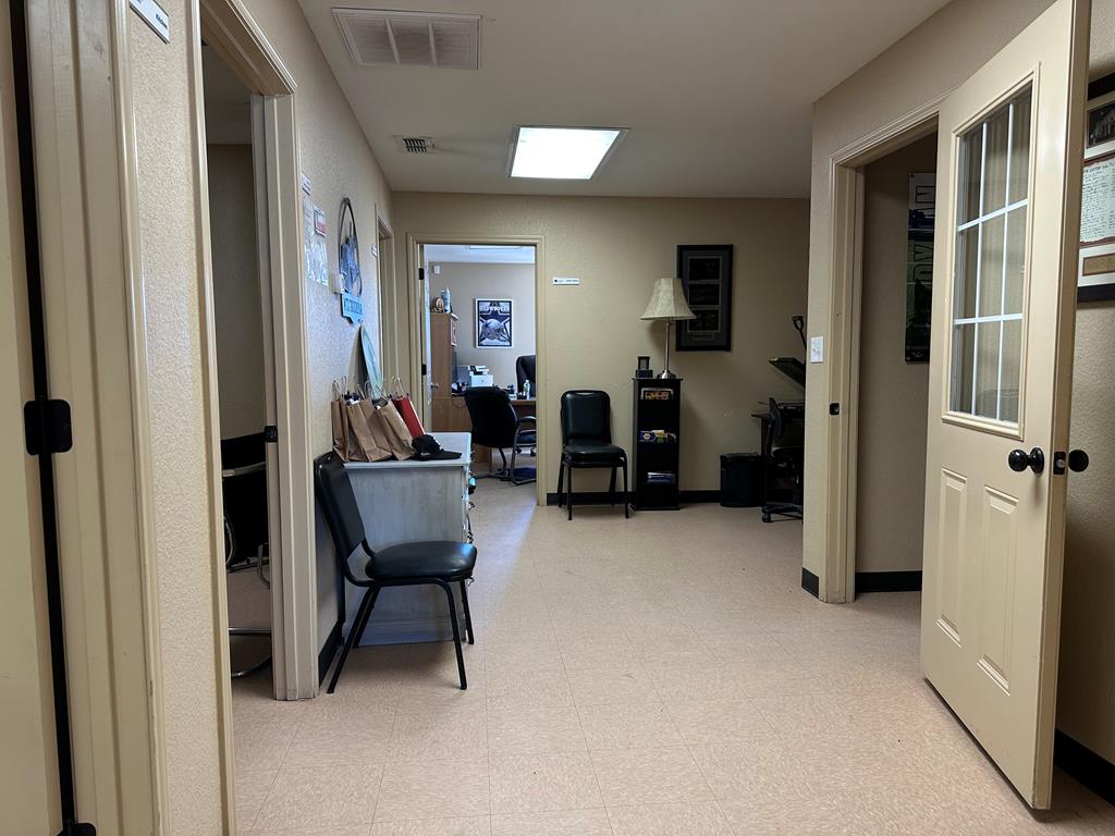 Slide for listing number 161200