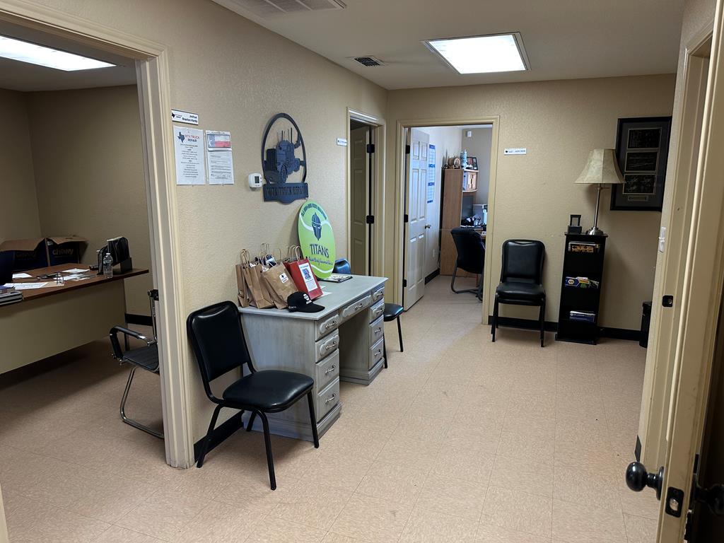 Slide for listing number 161200