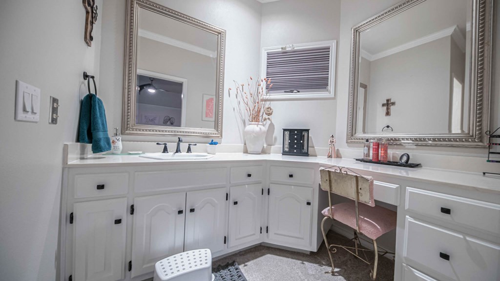 Slide for listing number 134441