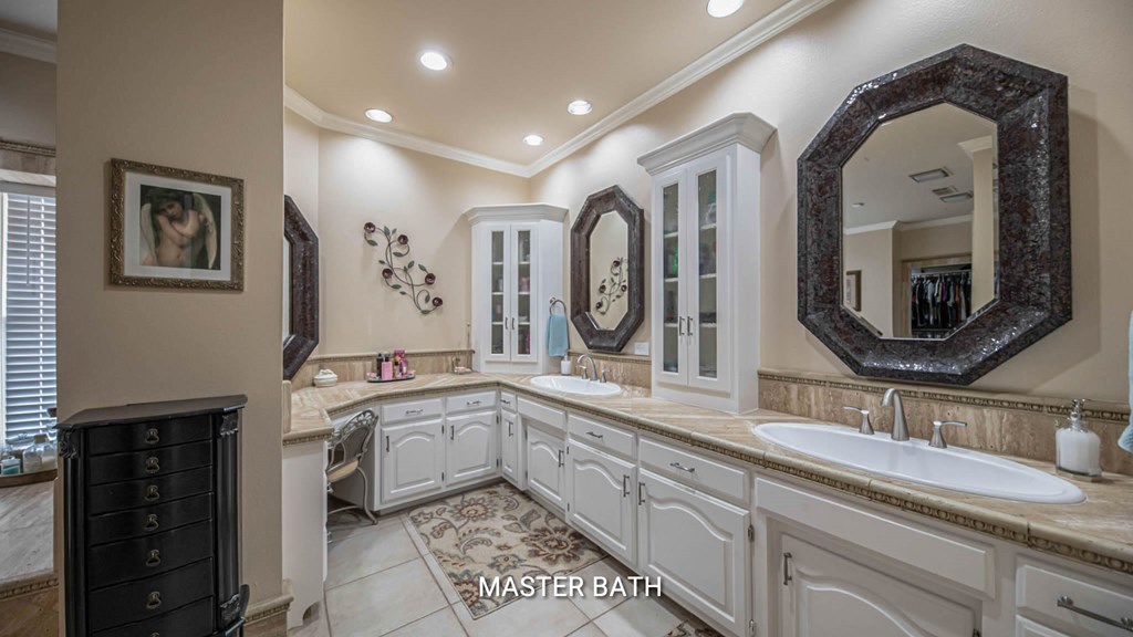 Slide for listing number 134441