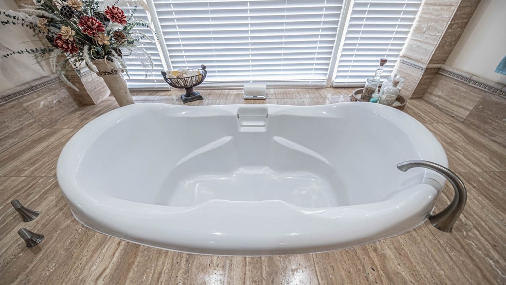 Slide for listing number 134441