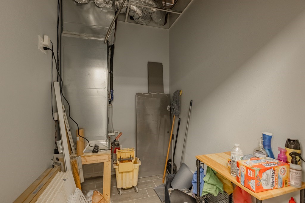 Slide for listing number 156235